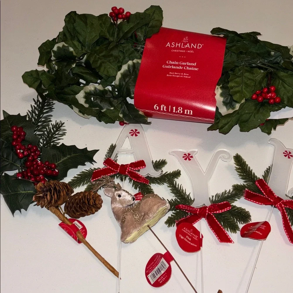 Holly and Berry Garland with Red Bows Green Pine Accents Floral Pics Letters NWT